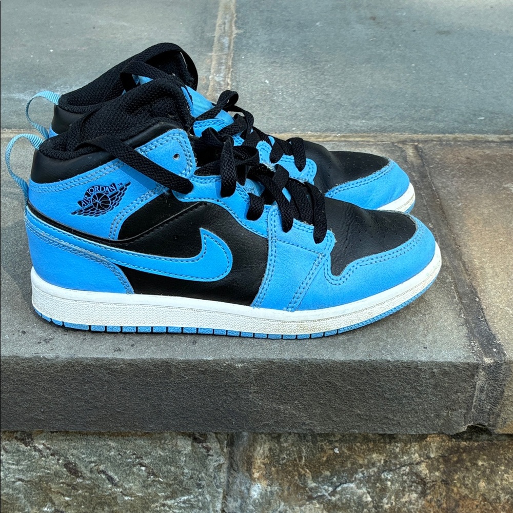 Jordan 1 Mid Preschool
